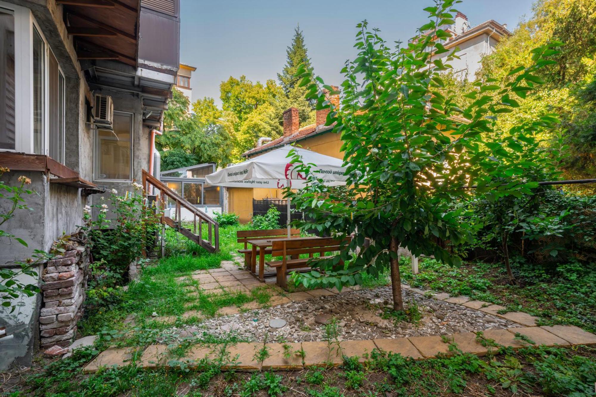 Sofia'S 1Bd Colourful Getaway Near Ndk Apartment Екстериор снимка