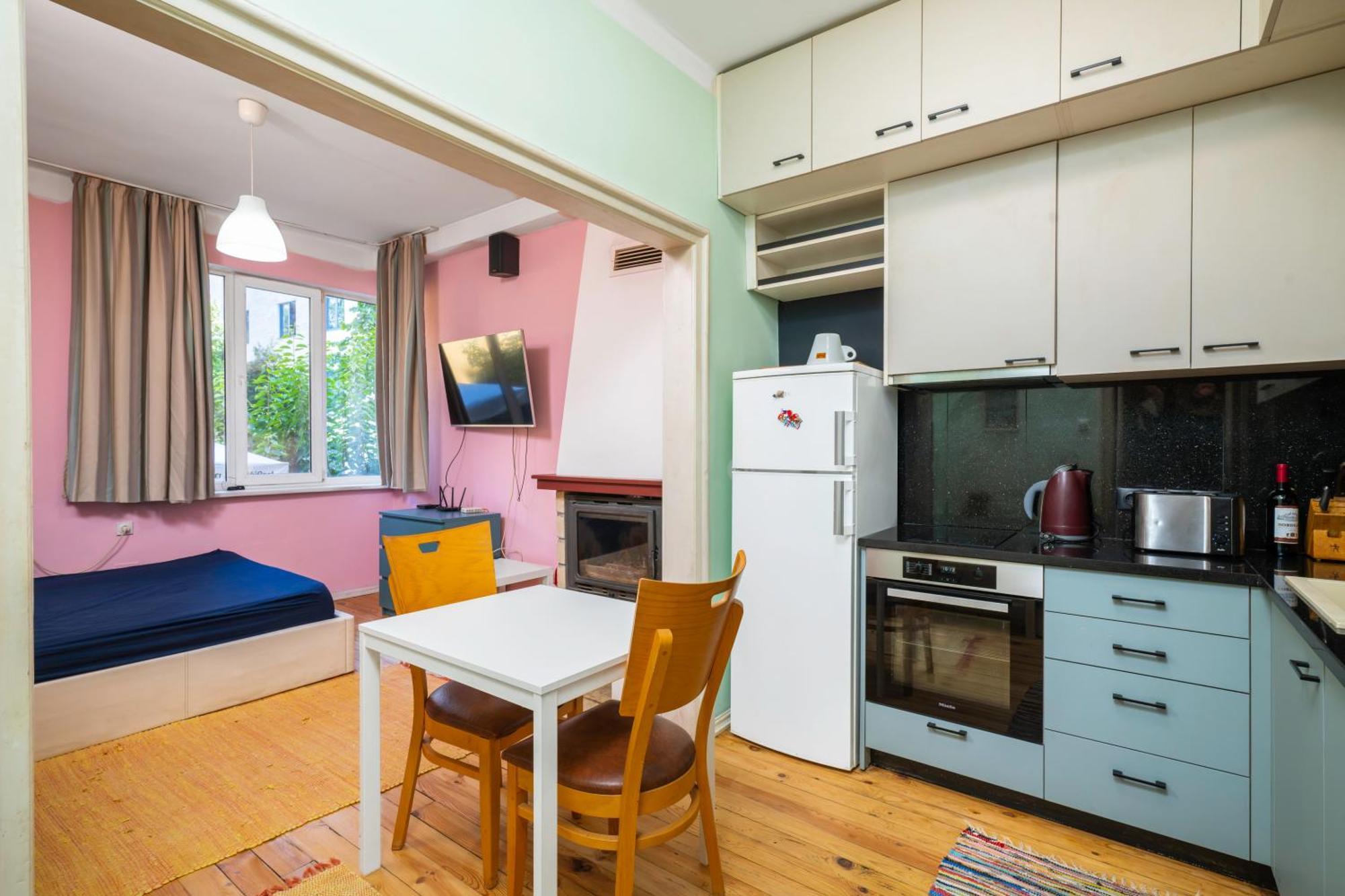 Sofia'S 1Bd Colourful Getaway Near Ndk Apartment Екстериор снимка